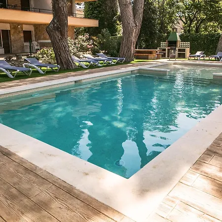 Rvapartaments Benelux * Platja d'Aro